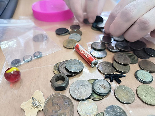 Маленькие ивановцы глотают батарейки, монеты и даже магнитики